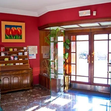 Angeles Figueres (Girona)