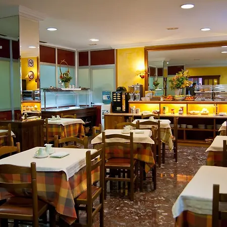 Angeles Hotel Figueres (Girona)