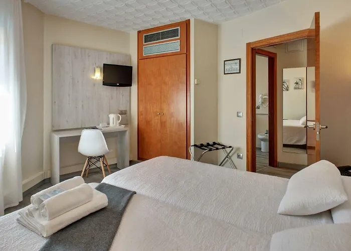 ホテル Angeles フィゲラス